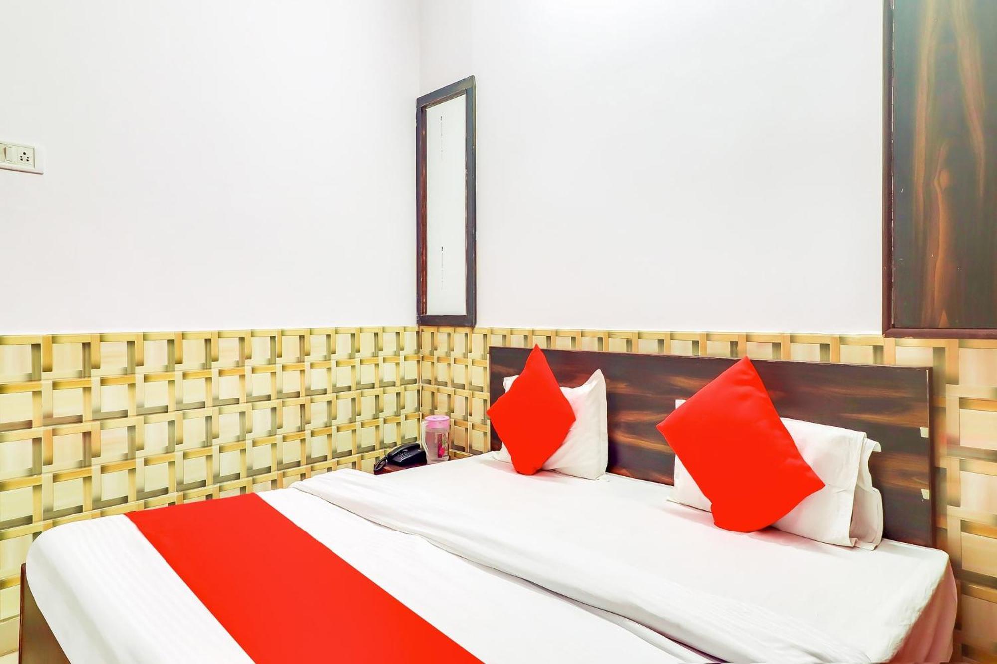 Super Collection O Dolphin Hotel Lucknow Ngoại thất bức ảnh